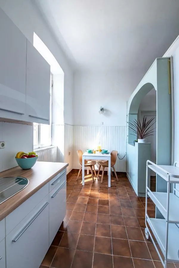 Apartment Bloom - Pula City Center