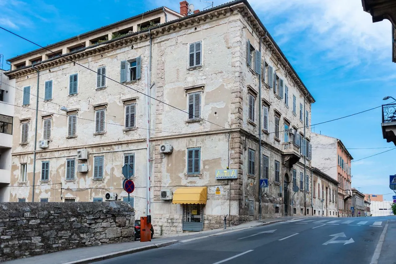 Apartment Bloom - Pula City Center